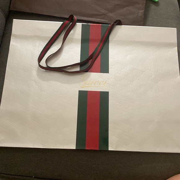Designer shopping bags Gucci, Louis Vuitton, Tory Burch, Lacoste, MK - Picture 8 of 12